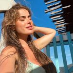 Rayanne Morais Instagram - First selfie of the year after wonderful days 📷🌊🐠 #paradise #peace #love ##santorini @casagregarj