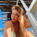 Rayanne Morais Instagram - First selfie of the year after wonderful days 📷🌊🐠 #paradise #peace #love ##santorini @casagregarj