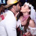 Rayanne Morais Instagram – Um pouquinho de ontem da nossa festa junina 🔥
Pelos olhos do @robertofilho_profissional 🤍

E já teve noivinha ontem 🥰 
Noivos caipiras🫶🏻
SIM!!! 
Sim na festa junina, no nosso casamento e para todo sempre!!! 
Sempre te amarei!!! @victorpecoraro 

A vida é feita no presente!!! 
Viva a vida com amor e aproveita o presente de todos os dias que Deus nos dá!!! 

Foto @robertofilho_profissional 
@agenciabrazilnews