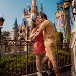 Rayanne Morais Instagram - Disney photodump 🫶🏻 Sobre dias inesquecíveis, cheio de amor, diversão, amizade, cumplicidade e palhaçada que não podia faltar nesse grupo 🤣 Registro By @fotos_na_disney 👏🏻 @victorpecoraro @amayaravieira @brendhahaddad @ricardogaeta_ @julianakelling @franklinmedrado @suhmedrado @beeafrancaa @alexandreagostinho 😘❤️