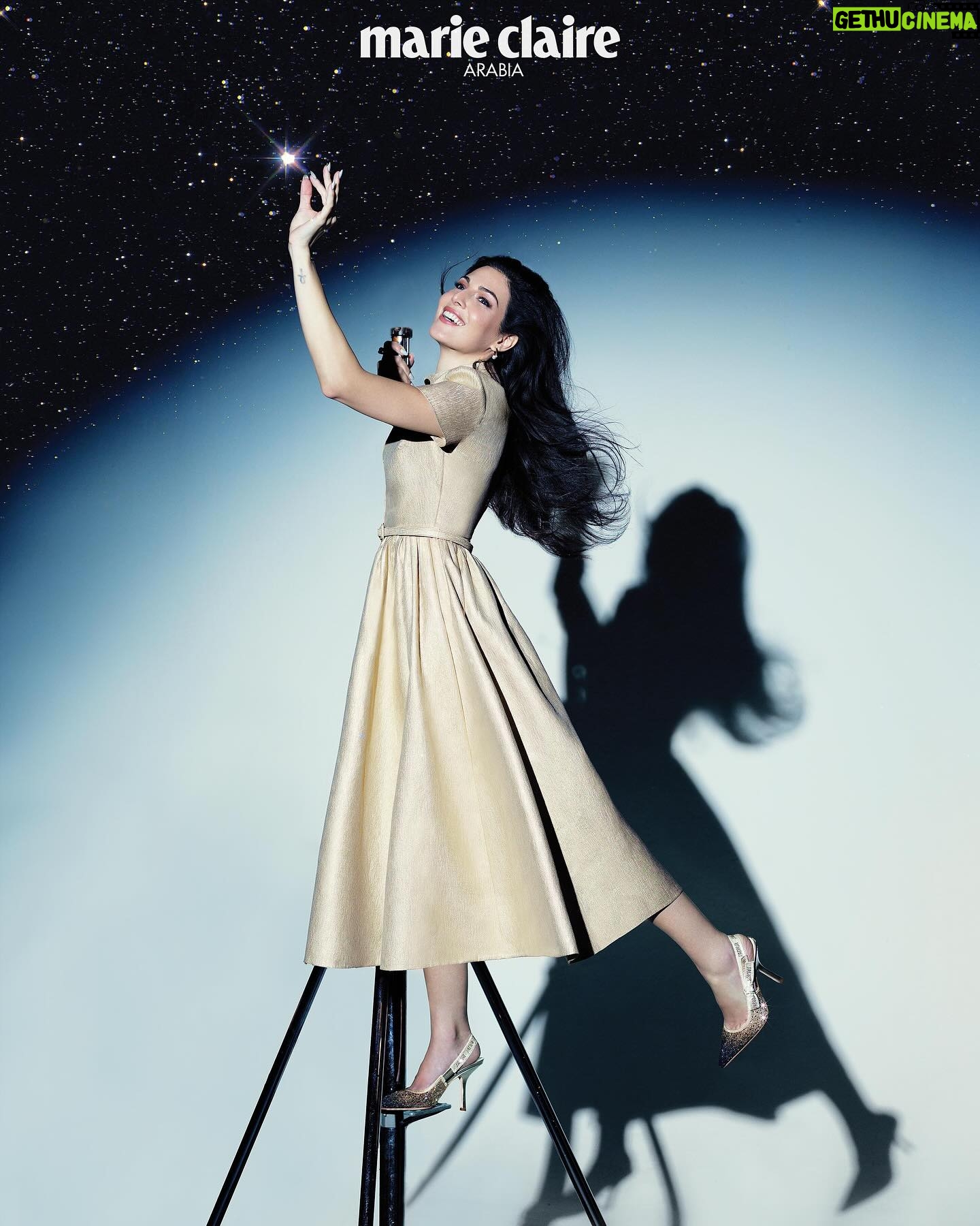 Razane Jammal Instagram - Destination: Beyond the Stars ✨ Buckle up for my latest shoot with #MarieClaireArabia #Marchissue 🪐✨🚀 I think some of you know by now how much I’m obsessed by all things cosmos which is why I was over the moon when I found what the theme was going to be for the March cover issue of @marieclairearabia with @dior @diorbeauty ! Thank you Marie Claire for all these dreamy images and capturing my inner world #sheisonajourneybeyondthestars حتى تحترق النجوم✨! صور من آخر جلسة تصويريّة لإلي مع ماري كلير. بعتقد إنو يلي بيعرفوني بيعرفو قديه بيسحرني عالم الفضا والكواكب، كرمال هيك كنت كتير مبسوطة وقت عرفت موضوع غلاف عدد شهر مارس لماري كلير مع ديور. شكراّ ماري كلير على الصور الخيالية وعلى تجسيد عالم الأحلام الخاص فيّي. Photos by @rayanayash