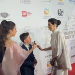 Razane Jammal Instagram - بفتخر إنّي بنتمي ل مركز سرطان الأطفال وبفتخر بتاريخ هالجمعية وبكل شي عملته للأطفال المصابين بمرض السرطان من سنة ال 2002 لهلأ. ومن بعد 22 سنة، ومع كل الصعوبات الاقتصادية يلّي واجهناها بلبنان وخاصةً بعد الإنفجار، هالجمعية بدل ما تسكر بوابها بقيت واقفة على إجريا وإذا شي زادت مسؤولياتها وعدد الأطفال يلّي عم تهتم فيهن. متل ما بتعرفو، أنا خسرت إمّي بالسرطان ،وهيدي كانت أصعب تجربة بعيشها بحياتي.. لمّا منخسر حدا منحبّو عندنا خيارين: يا منستسلم، يا منقرّر إنّو نعطي معنى لحياتنا. ومسؤوليتنا نحنا يلي بقينا هون إنو نحمل الشعلة ونكمل مسيرة يلّي راحو وننشر الأمل والتوعية قد ما فينا. شكرا لكل الناس يلي شاركونا بالحفل وحسسّونا إنو نحنا عايلة وحدة. شكرا لكل يلّي تبرّعوا و كل شخص ساعدنا انه نكون سند لهالعيل يلّي بحاجة لإلنا وساعد هالأطفال الأبطال يلّي عم يمرؤو بأصعب مرحلة بحياتن. Styled by @farahmounzer
