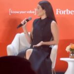 Razane Jammal Instagram - Happy International Women’s Day ❤️ It was an honor to speak up about the importance of diversifying stories on screens at the #Forbes3050 summit alongside @kristinstoller and @maitreyiramakrishnan Thank you for having me @forbeswomen ينعاد على كل إمرأة بيوم المرأة العالمي. كان شرف لإلي إني إحكي بنقاش عن أهمية التنوع بالقصص والمواضيع على الشاشة الكبيرة والزغيرة مع فوربز إلى جانب الممثلة الكندية مايتتريي ومحررة فوربز أندر ثيرتي الأميركية كريستن ستولر. Dressed in @dior @diorbeauty Styled by @farahmounzer Glam @manulosadagomez @deenaalawaid Team @maritaakl
