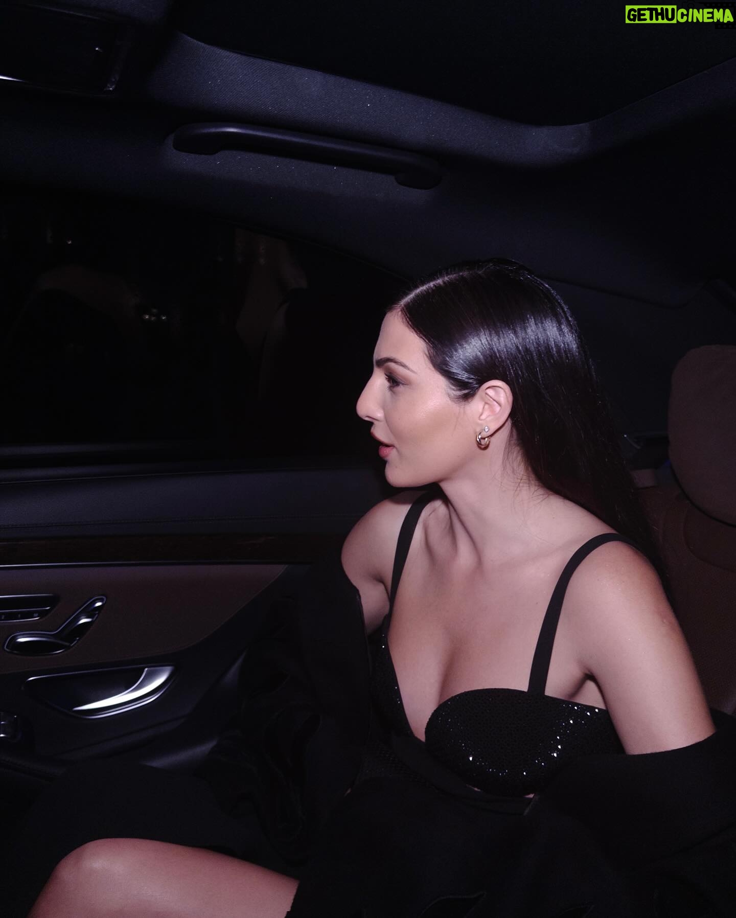 Razane Jammal - 57.2K Likes - Because all the good things come in three.. Thank you @cartier for an incredible evening, it was nothing short of thunderclouds #CartierTrinity #trinity100celebration
#styledbyced