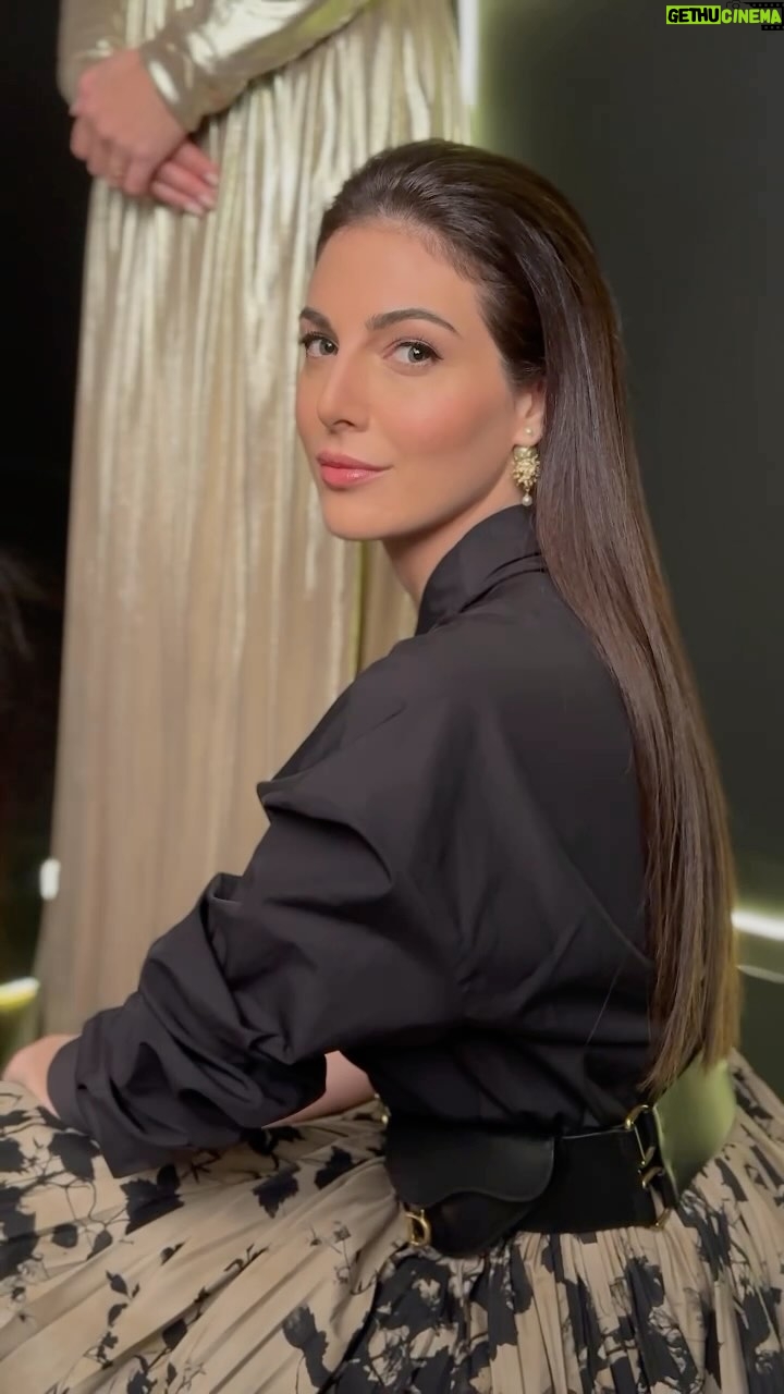 Razane Jammal Instagram - Hereโs another BTS that I edited for you! Yes, and? What a day it was! Yes, and? Thank you @voguearabia for having us. Yes, aaaand??? Of course, happy 15th anniversary to my @madsolutions family!! @alaakarkouti @maherdiabart @kareemsamy #madturns15 ๐๐ ููุฏุง ููุฏูู ุฌุฏูุฏ ู
ู ูุฑุง ุงูููุงููุณ ุนู
ูุชู ูุฑู
ุงููู! ูุงู ููู
ุฑุงุฆุน! ุดูุฑุงู ูุชูุฑ ููุบ ูุฅุณุชุถุงูุชูู ูุฅููุง! ูุฃููุฏ ุจุฏูู ุนุงูุฏ ุนุงููุฉ ู
ุงุฏ ุณููุดูุฒ ุจุนูุฏูุง ุงููกูฅ ูุจุฏู ุฅุชู
ููุงููุง ููู ุงููุฌุงุญ ูุงูุชูุฏูู
! ุนูุจุงู ุงููกู ู Editor-in-chief @mrarnaut Fashion director @aminejreissaty Photographer @shootmeamer Stylist @yasmineeissa Hair @ahmed__mounir Makeup @kikibeautique Dressed in @dior Management @mad_solutions #madturns15