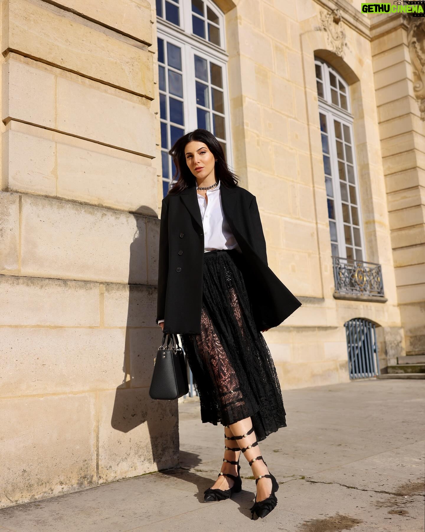 Razane Jammal - 47.5K Likes - First appearance as the One Dior Ambassador for the Middle East at the #DiorCouture Show by @mariagraziachiuri wearing the new “Lady D-Sire” bag 🖤
Photos @patricksawaya
Stylist @farahmounzer
Makeup @auroregautier_mua @diorbeauty
Hair @cyrilhair
Management @kareemsamy @mad_solutions