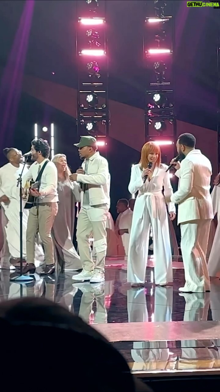 Reba McEntire Instagram - A great song, great people to sing it with, and great musicians...I couldn’t ask for anything better! #TheVoice
