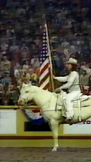 Reba McEntire Instagram - This ain’t my first rodeo! I’d never have imagined when I sang the anthem at the National Finals Rodeo 50 years ago that I’d be singing it today at the Super Bowl. I’m so honored to be part of this and hope you’ll tune in on @cbstv at 3PM PT! 🇺🇸 #SBLVIII