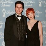 Reba McEntire Instagram - #TBT to 25 years ago today…backstage at the @PeoplesChoice Awards I got to host with Ray Romano! ✨