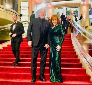 Reba McEntire Instagram - It’s the most glamorous night of the year! Good luck to all the nominees tonight! ✨ 🎬 #Oscars #Throwback