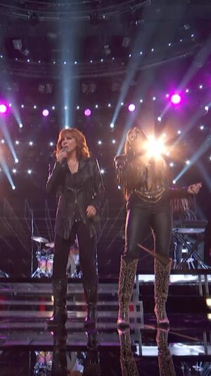Reba McEntire Instagram - NO 👏 ONE 👏 ELSE 👏 could give a flawless duet like @reba & @jacquieroar do to @wynonnajudd’s “No One Else on Earth”💖