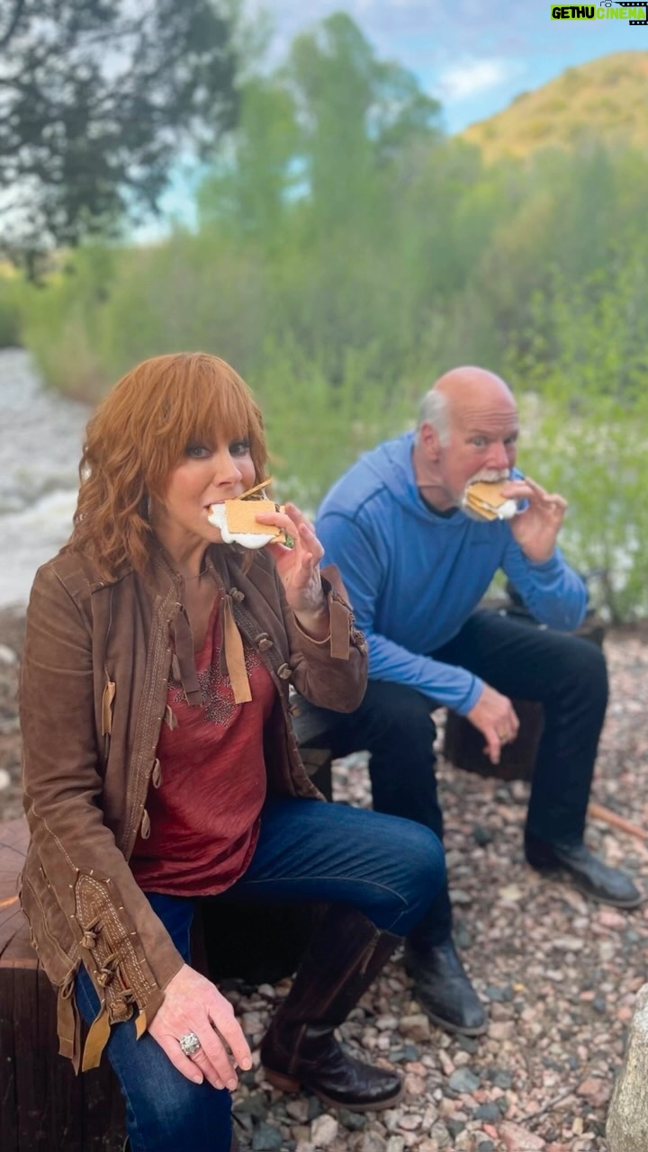 Reba McEntire - 35.4K Likes - Roses are red, violets are blue, my book #NotThatFancy makes the perfect gift for your Valentine, too! π
Shop at the link in bio!