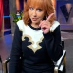 Reba McEntire Instagram - Last round of battles tonight. Let’s go ladies @caitlinquisenberrymusic @thee_crystalnicole 🌟
