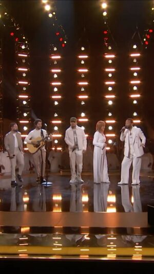 Reba McEntire Instagram - The world is a BETTER PLACE when @reba, @johnlegend, @danandshay & @chancetherapper sing “Put A Little Love In Your Heart”!! 🫶 #TheVoice premieres MONDAY 2/26 on @NBC and streaming on @peacock.