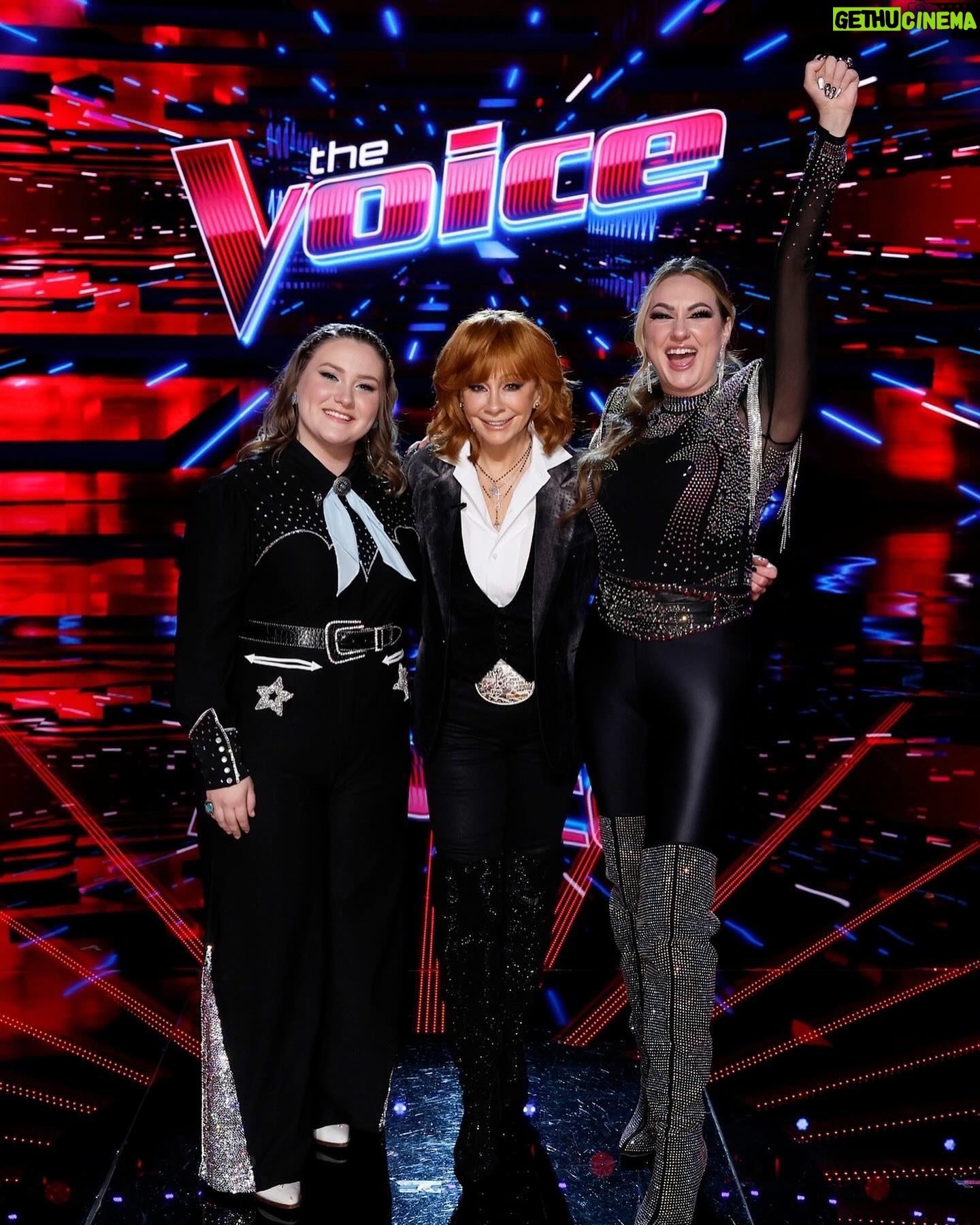 Reba McEntire Instagram - So proud of @rubyleighofficial and @jacquieroar! Tune in for night one of #TheVoice finale and vote #TeamReba!!! @nbcthevoice