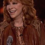 Reba McEntire Instagram - we’ve ascended and entered into ✨ VOICE HEAVEN ✨ during @reba’s live performance to “Seven Minutes In Heaven” 💫🤩☁️