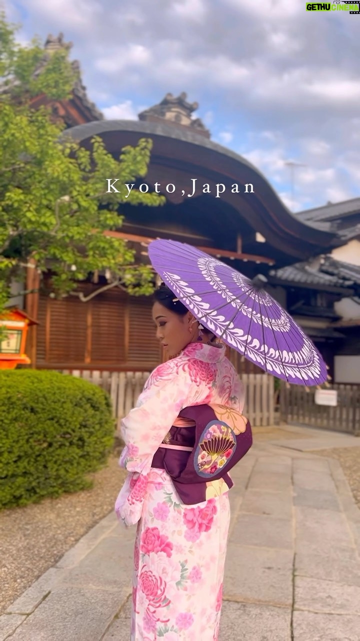 Rebecca Chen Instagram - I love Japanese culture 🌸 how do I look wearing the Yukata/Kimono? ☺️