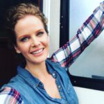 Rebecca Mader Instagram – I’M BACK WITCHES!!!!! Back on the set of #onceuponatime in #vancouver #wickedalwayswins 💚🔥#mypretties #zelena