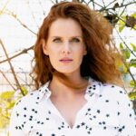 Rebecca Mader Instagram – I’m seeing stars.. 🌟 ⭐️ ✨ 📸 @lensinpursuit 💚