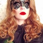 Rebecca Mader Instagram - Just a normal Tuesday at the office for this Witch. Eye mask is a must when you've been up since 4:30 AM! #zelfie #mypretties #zelena #onceuponatime 💚