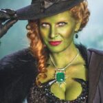 Rebecca Mader Instagram - Happy #wickedwednesday #mypretties 📸: @vfxsup 💚🔥