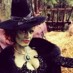 Rebecca Mader Instagram – Happy #wickedwednesday #mypretties #onceuponatime #zelena 💚