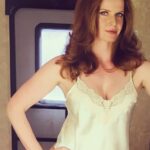 Rebecca Mader Instagram – Happy #wickedwednesday #mypretties I had a BLAST shooting our pilot #likefamily last night with @ketherdonohue @brandonsmithceo & @blakeanderson 🌟What an amazing group of humans!!!
And what better way to spend my #wickedwednesday than traveling back to Vancouver! 💚✈️ Hashtag BLESSED!