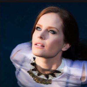 Rebecca Mader Instagram - Can't wait to shoot with my bestie again soon! 💚#Repost @lensinpursuit
・・・
Come Into The Light My Pretty 👀 
Thank u for all of the wonderfully sweet comments. I can't thank you enough for ur sweet words.  Shooting Bex took awhile to set up but was fun beyond belief. I can't wait for the next collaboration 💎💎💎💎💎
Friend/Beauty @bexmader
📸 @lensinpursuit 
Photo Asst: @jacobgoldphoto 💄 @maccosmetics