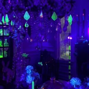 Rebecca Victoria Hardy Instagram - Uranium EVERYTHING 
#uranium #resinart #homedecor #diytilidie