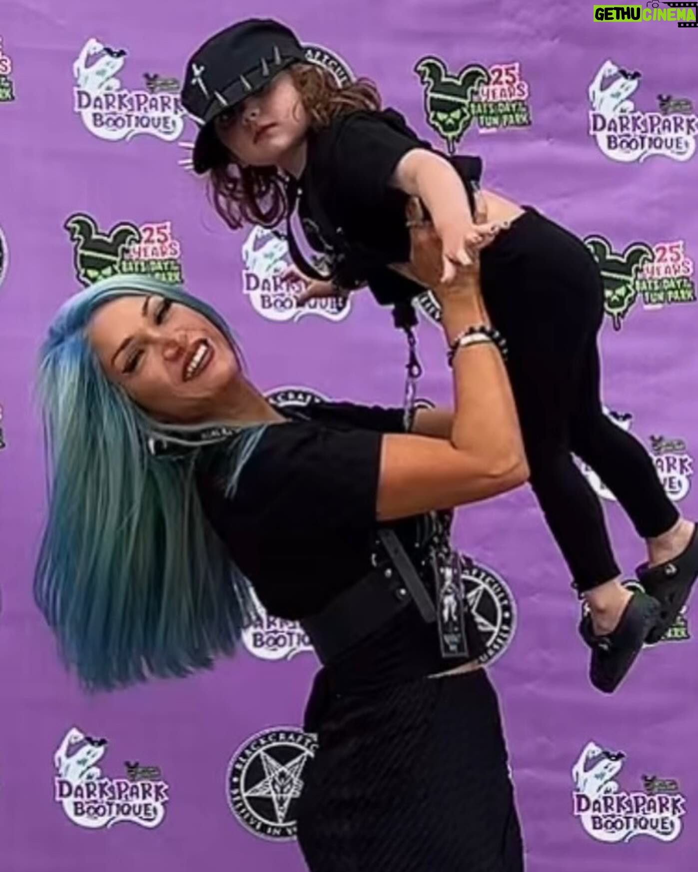Rebecca Victoria Hardy Instagram - If you were here today just know ilysm π€π¦πΈοΈ #batsday #blackcraft #goth #gothicbaby