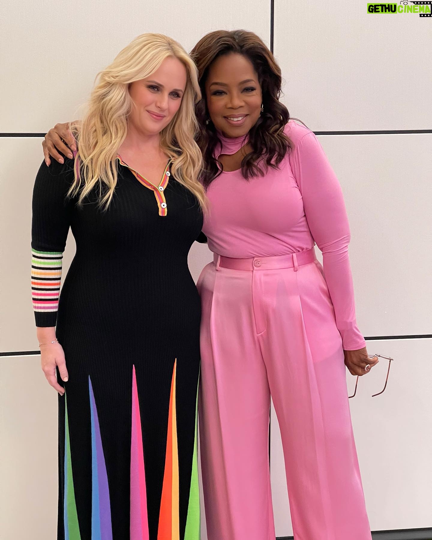 Rebel Wilson Instagram - When you meet your absolute hero…and she loves your book!