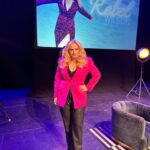 Rebel Wilson Instagram - I can’t believe how epic my first night in Scotland was! Thank you to all the glorious people who came out and supported, I hope you enjoy the book! And to my new best friend @1judilove who is really the QUEEN and co-incidentally we both wore hot pink! Make-up: @karindarnell Hair: @itsdash Styling: @elizabethstewart1 🏴󠁧󠁢󠁳󠁣󠁴󠁿 🩷🏴󠁧󠁢󠁳󠁣󠁴󠁿
