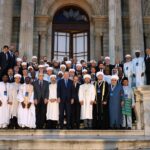 Recep Tayyip Erdoğan Instagram - Dünya İslam Bilginleri İstişare Toplantısı vesilesiyle farklı ülkelerden kardeşlerimizi, âlimlerimizi, kanaat önderlerimizi Türkiye’de misafir etmekten büyük memnuniyet duydum. Bu önemli toplantının Gazzeli mazlumlar için umuda, kurtuluşa ve barışa vesile olmasını diliyorum.