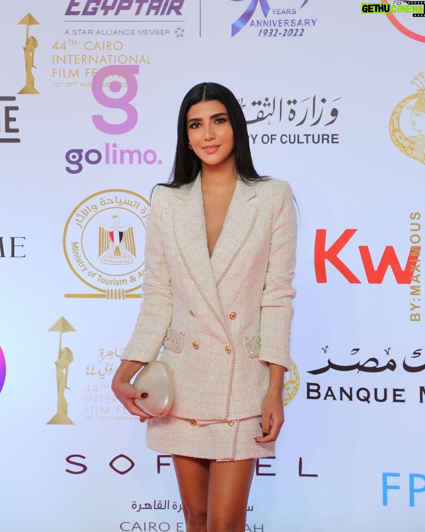 Reem Samy Instagram - From “The swimmers” premier @cairofilms#cff44 Styled by @label_p Make up @nesmamansour Outfit @elisbettafranchi jewellery @glamour.jewellery Hair @heclev_hanna . #cff#cairofilmfestival#cairo#egypt #reem_samy #actress🎬 #eygpt #ksa #dubai #saudiarabia #fashion #famous_support #السعودية #العراق #الاردن #الرياض #دبي #الامارات #الرياض