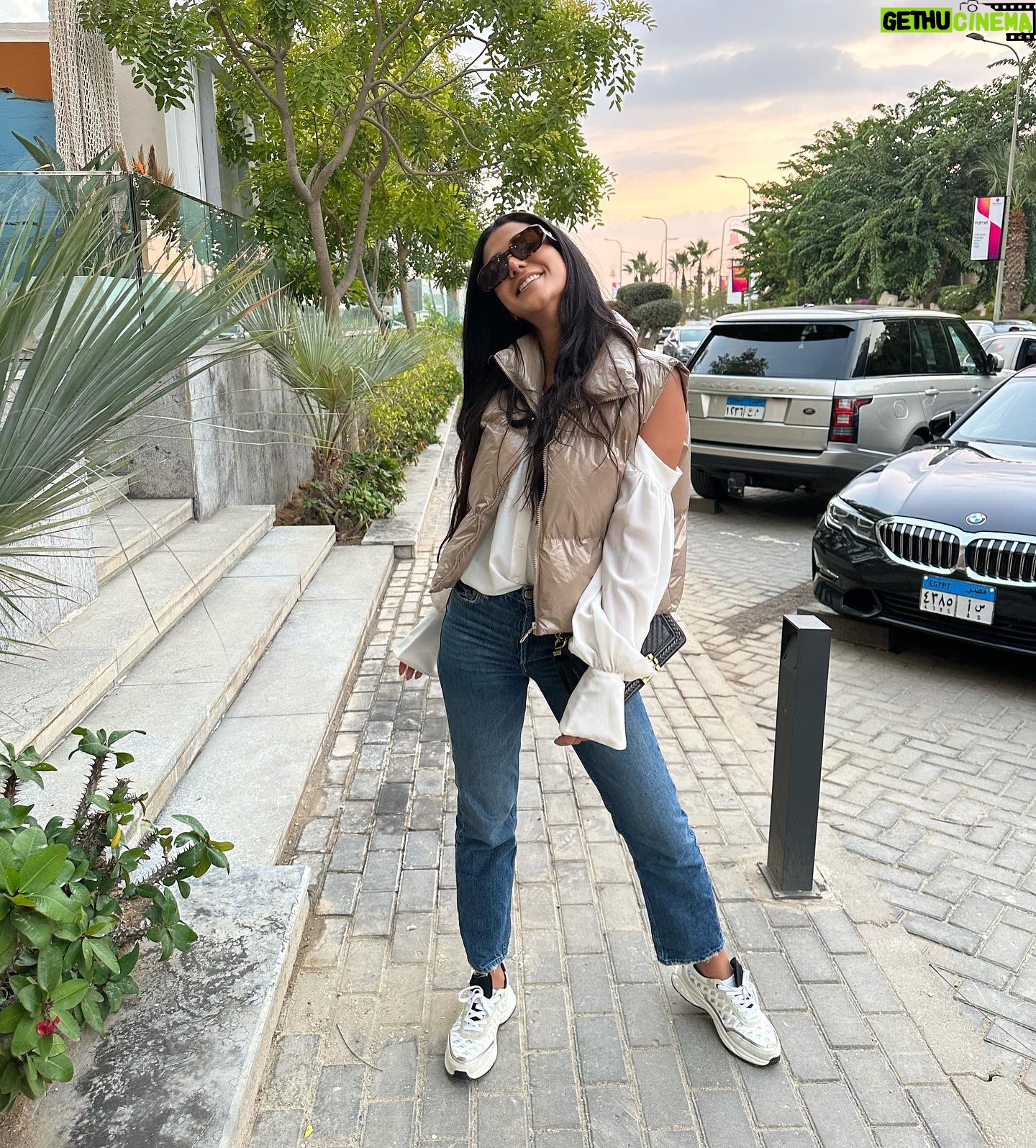 Reem Samy Instagram - #fridayvibes . #reem_samy #actress🎬 #eygpt #ksa #dubai #saudiarabia #fashion #famous_support #السعودية #العراق #الاردن #الرياض #دبي #الامارات #الرياض