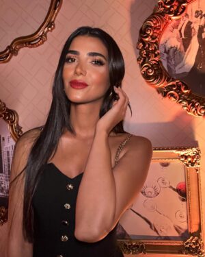 Reem Samy Instagram - Last night @stregiscairo 🎇⚡️

Make up by the one and only @dinaragheb 
Dress @nocturne 
Hair @eslaam.lomaa