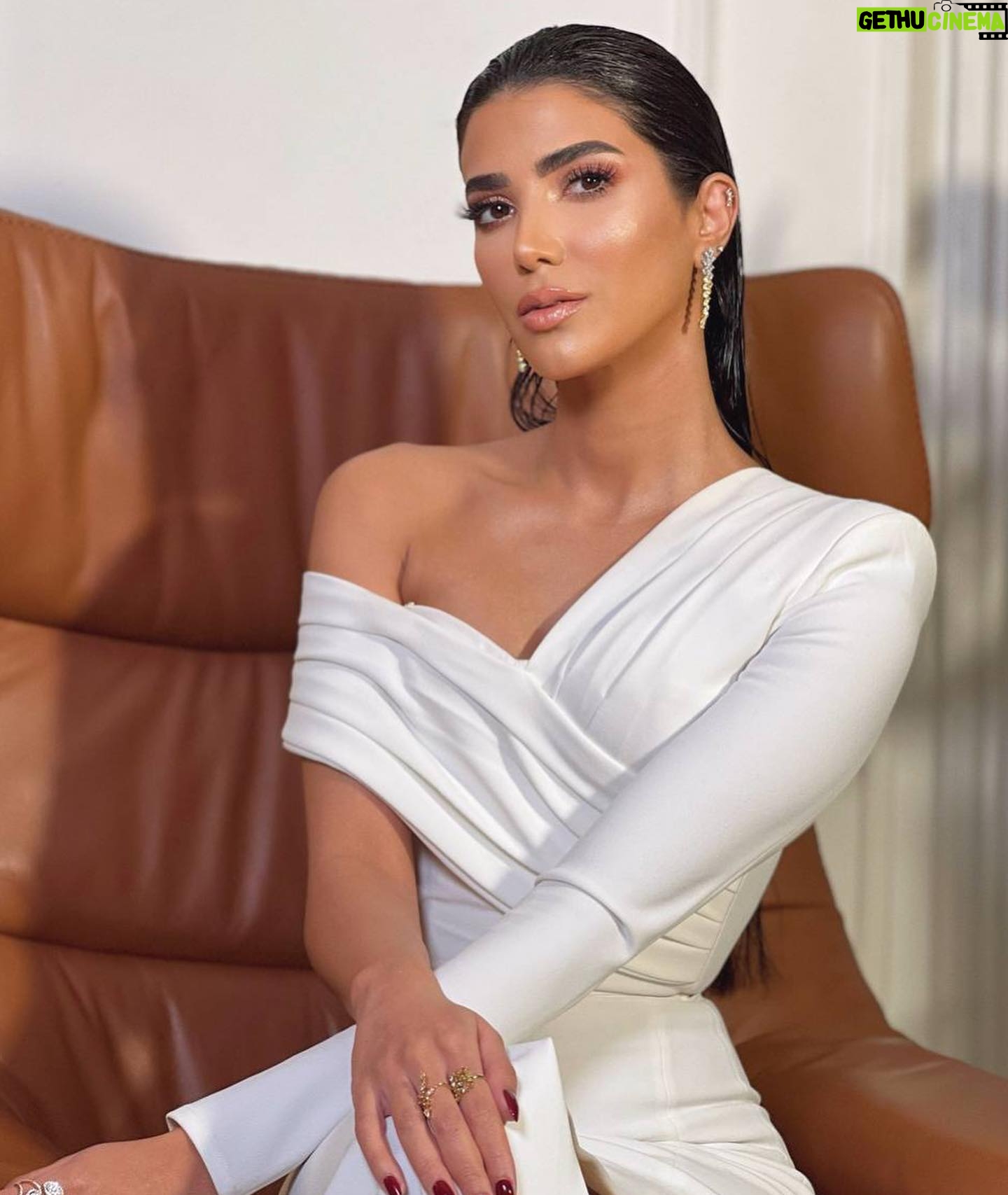Reem Samy Instagram - Cff closing ceremony @cairofilms #cff44 Styled by @nabilajadallah Make up @dinaragheb Dress @zeenazaki Jewellery @iramjewelry_ Hair @heclev_hanna . . #cff#cairofilmfestival#cairo#egypt #reem_samy #actress🎬 #eygpt #ksa #dubai #saudiarabia #fashion #famous_support #السعودية #العراق #الاردن #الرياض #دبي #الامارات #الرياض