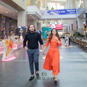 Reen Rahim Instagram - Reen start fokus balik dgn business @reenrahimhygienewashhq masa baru kawin.. die lah menghadap segala tsunami lintang pukang emosi i.. 
Thank you cuami…

Wahai suami2 kat luar sana,isteri awak semua ade kehebatan die,yg sebenarnya suami je yang mampu keluarkan kehebatan die,jangan takut  isteri kalau dah berduit  lupe diri n berlagak.. sbb kami bagi balik 100kali ganda apa yg kami dapat dri suami,kalau korg jaga kami elok maka elok lah korg dapat.kalau korg kelaut maka itu lah korg dapat.isteri kan cerminan suami..kalau isteri ade income sendiri kepala korg pon tak pening..silap2 die backup ape yg patut.

Itu menurut reen lah… kalau salah sory❤️

Meet & Great Reen Rahim Hygiene wash Lover X El&n Cafe Malaysia!

Big thanks to

Vanue& Food Special thanks to 
#elanlondon #elanlondonMalaysia @elan_cafe 
@EL&N LondonMalaysia
.
Photo & Videographer @thelov.co
.
Deco Backdrop @colorsby_luven
.
Voucher Salon @lecic_glam
.
Voucher Hotel @wolokualalumpur
.
Lipmate @glamerizwedding
.
Fres Drink Water @sakuragawa.my

@reenrahim @real_feedback_of_customers @reenrahimhygienewashhq 
#reenrahimhygienewash
#reenrahim #hygienewashformen 
#femininewash #pencuciwanita #pencucilelaki 
#femininehygiene #femininecare #mencare