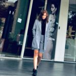 Reen Rahim Instagram - Laki aku pakai baju aku.. Aku pakai baju die… Sape yg rajin pakai baju laki die kat sini baik ngaku🙋‍♀️ @bubblegumwax_