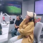 Reen Rahim Instagram - Nak tau cite tak?? Sebenarnya kan 2 tahun lepas reen mula teringin nk jadi radio announcer. Reen siap pernah pg pg interview tau❗️ tapi tak de rezeki.. sampai reen pernah cakap dekat manager reen,nk cuti shoot sebulan dua nk buat jugak radio,tapi rezeki dekat tempat lain.. Bila @sinar_my offer Jadi guest aritu.. reen exited sgt. Patutnya dorg mintak 2minggu ,tp jadual reen padat sgt, Tapi di sbb kn nk jugak pengalaman ni reen slot jugak 3 hari walaupun koyak rabak dah mental bz dgn mcm2. Alhamdulillah Allah swt izin kan juga merasa. So i nak simpan moment ni kat sini.sorry lah kite spam❤️ Thank you @sinar_my Tq @angah_lawaking @hefnysahad halal ye ilmu yg reen curi2 belajar. Jangan serik tau🙏🏻 Thank you @jepsepahtu @rahimr2 sbb cuti🤭 Sekian..yg benar RR Okey bye i nk QADA TIDO💋