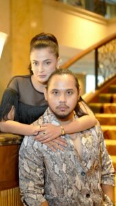 Reen Rahim Instagram - Video belakang tu sbb die buli i dulu tau.bukan i buli die eh.. g tengok ig die @hazimzainal48 kalau nk bukti die buat I dulu😒