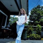 Reen Rahim Instagram – Entah lah ..
tak tau lah nk letak caption ape,
sbb tengah lapo,otak tak berhubung.
korg lah tulis kn caption boleh?😘
