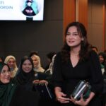 Reen Rahim Instagram - kalau nk berjaya kite kene lah cucuk rapat mereka yg dah berjaya betul tak❓ @real_feedback_of_customers @reenrahimhygienewashhq @reenrahim_fighter