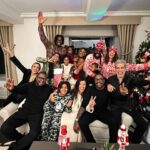 Regina Casé Instagram – Ontem foi demais! Realmente uma noite feliz! E o que Jesus quer da gente é isso! 🎄
É sempre bom lembrar que JESUS É A ALEGRIA DOS HOMENS! ❤️

#ReginaCase #NewYork #newyorkchristmas