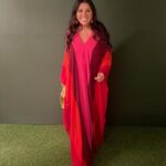 Regina Casé Instagram – Eu chegando ontem glamurosa na festa de #50anosangélica !
A pergunta é :
Tô linda ou tô bonita?
Tô Bonita ou tô Linda????
ou maravilhosona????🥰

Tá valendo @mynce_life essa nossa parceria maravilhosa!
não é #publi é agradecimento ❣️