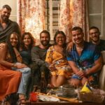Regina Casé Instagram – ELA VOLTOU! ❤️
Ai que saudade que eu tava da Dona Lurdes! 
E agora ela ganhou as telonas.
A estreia é HOJE em todos os cinemas @cinemarkoficial do Brasil! 👏🏻

Marca nos comentários quem vai assistir com você! 👀

@cazarre 
@jessicaellen 
@nandacosta 
@humbertocarrao 
@thiagomartins 
@chay 

#ReginaCase #AmorDeMae #DonaLurdesOFilme  #DonaLurdes