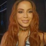 Regina Casé Instagram – 🐆 PARTE 1 🐆

Olha que lindo o que os meus amigos mandaram para mim!
Fizeram muita falta na festa. 
Estavam longe, mas conseguiram chegar pertinho do meu coração! 
Como eu queria vocês aqui junto, sambando comigo no meu aniversário. Mas adorei, adorei, adorei, adorei as mensagens! ❤️

@anitta 
@fernandamontenegrooficial 
@djavanoficial 
@xanddy 

#ReginaCase #Case70
