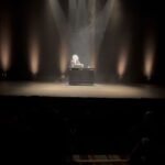 Regina Casé Instagram – Dá pra acreditar que essa mulher gigante depois de nos presentear com  uma noite memorável no teatro,emoção no palco com o brilhantismo da nossa amada amiga @fernandamontenegrooficial  e emoção na plateia  onde eu e @eciavatta comovidos vimos @beneditazerbini  e @joaopedrojanuario em lágrimas assistindo  toda aquela potência, dá pra acreditar ,que antes que pudéssemos escrever gratos por essa maravilha que ela nos proporcionou ,essa mulher nos mandou flores para cada um,lindos cartões e esse presente (já de rapazinho) pro Roque?!?! Dá pra acreditar?!?!?! 
Fernanda você não existe!!! Ou melhor,ainda bem que você existe Fernanda!!!
Nós te amamos muito!!!!!❤️
