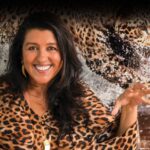 Regina Casé Instagram – Hoje é dia da onça pintada!
Olha como a minha paixão por elas vem de longe……. 🐆❤️

#ReginaCase