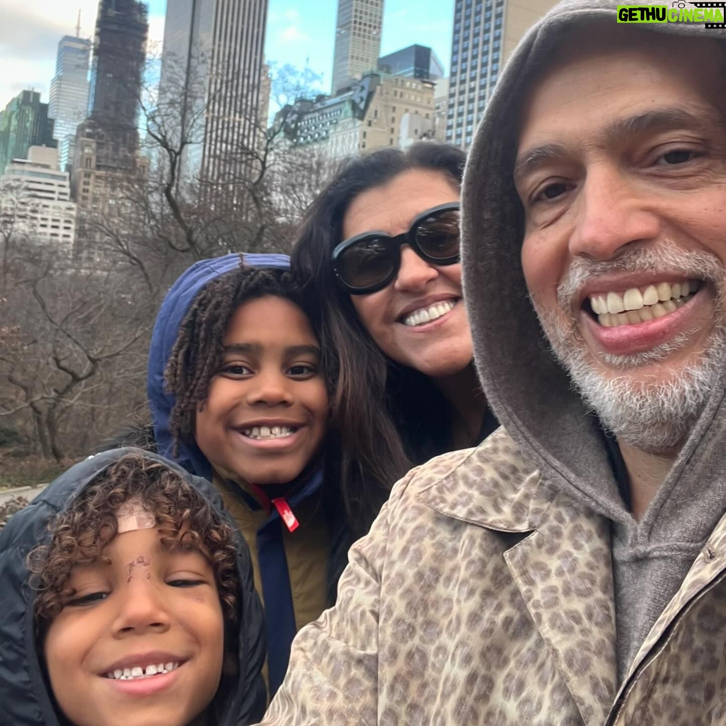 Regina Casé Instagram - New York! New York! A viagem nem terminou e já queremos voltar! Querem ver mais fotos dos nossos rolês? ❤️🗽